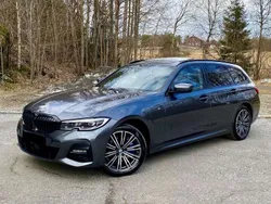 Grau Gebraucht 2021 BMW 330e M Sport Kombi | 23.550 € (Etwas zu teuer)