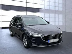 Agate black metallic Gebraucht 2023 Ford Focus Titanium X Kombi | 23.800 € (Fairer Preis)