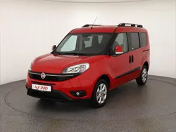 Rot Gebraucht 2017 Fiat Doblò Lounge Van / Kleinbus | 14.990 €