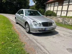 Silber Gebraucht 2004 Mercedes E320 Limousine | 5.499 €