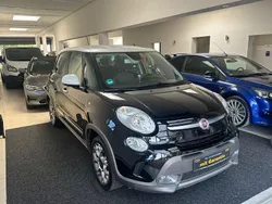 Schwarz Gebraucht 2017 Fiat 500L Trekking Van / Kleinbus | 8.499 € (Guter Preis)