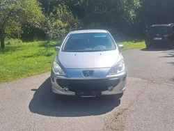 Silber Gebraucht 2006 Peugeot 307 Limousine | 400 €