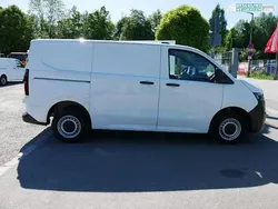 Grau (stone grey) Gebraucht 2025 VW T7 Van | 47.980 €