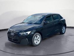 Schwarz (mythosschwarz metallic) Neu 2025 Audi A1 Comfort Kleinwagen | 22.230 € (Superpreis)