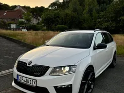Weiß Gebraucht 2016 Skoda Octavia RS Kombi | 16.000 € (Fairer Preis)