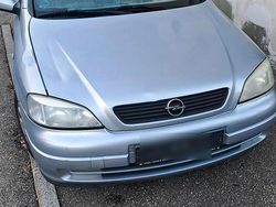 Grau Gebraucht 2001 Opel Astra Limousine | 550 € (Superpreis)