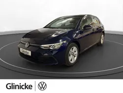 Blau Gebraucht 2020 VW Golf VIII Life Limousine | 16.980 € (Guter Preis)