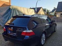 Schwarz Gebraucht 2009 BMW 530 Sport Line Kombi | 10.499 €