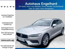 Silber Gebraucht 2022 Volvo V60 Momentum Kombi | 32.422 € (Fairer Preis)