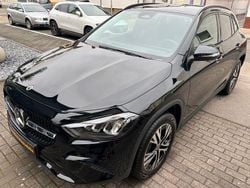 Kosmosschwarz Gebraucht 2025 Mercedes GLA180 SUV | 34.790 € (Superpreis)