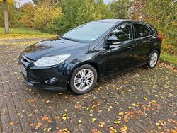 Schwarz Gebraucht 2011 Ford Focus Limousine | 4.999 € (Fairer Preis)