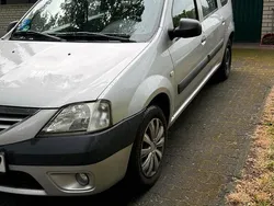 Silber Gebraucht 2008 Dacia Logan Limousine | 2.300 € (Etwas zu teuer)