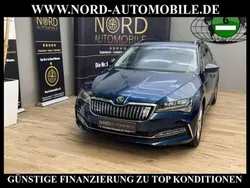 Blau Gebraucht 2021 Skoda Superb Ambition Kombi | 18.490 € (Guter Preis)