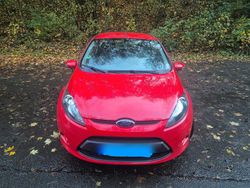 Rot Gebraucht 2011 Ford Fiesta Trend Kleinwagen | 4.900 € (Fairer Preis)