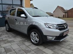 Silber Gebraucht 2015 Dacia Sandero Prestige Limousine | 7.888 € (Fairer Preis)