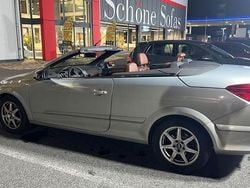 Grau Gebraucht 2007 Opel Astra Cabriolet Cabrio | 2.800 € (Fairer Preis)