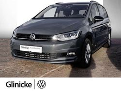 Delfingrau metallic Gebraucht 2024 VW Touran Highline Van / Kleinbus | 44.440 €