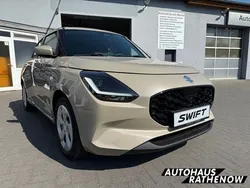 Beige Gebraucht 2024 Suzuki Swift Comfort Limousine | 18.990 € (Etwas zu teuer)
