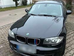 Schwarz Gebraucht 2011 BMW 118 Kleinwagen | 5.500 € (Guter Preis)