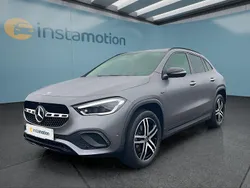 Grau Gebraucht 2021 Mercedes GLA250 SUV | 36.449 € (Etwas zu teuer)