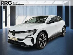 Weiß Gebraucht 2022 Renault Mégane Techno Limousine | 23.990 € (Fairer Preis)