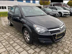 Schwarz Gebraucht 2006 Opel Astra Edition Limousine | 1.650 € (Superpreis)