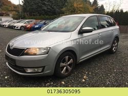 Silber Gebraucht 2014 Skoda Rapid Ambition Limousine | 1.985 €