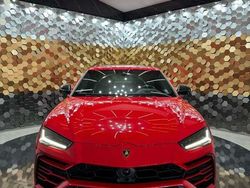 Rot Gebraucht 2021 Lamborghini Urus SUV | 274.999 €