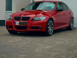 Rot Gebraucht 2025 BMW 325 M Sport Limousine | 9.600 €