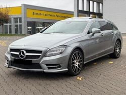 Grau Gebraucht 2012 Mercedes CLS350 Shooting Brake AMG Kombi | 11.800 € (Superpreis)