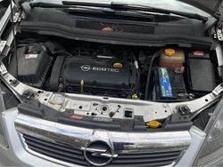 Silber Gebraucht 2007 Opel Zafira Van / Kleinbus | 1.900 € (Guter Preis)