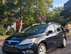 Schwarz Gebraucht 2009 Ford Focus Kombi | 2.050 € (Fairer Preis)