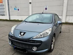 Grau Gebraucht 2008 Peugeot 207 Cabrio | 2.990 € (Fairer Preis)