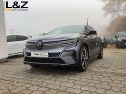 Grau kqg + schwarz gne (grau) Gebraucht 2023 Renault Megane E-Tech Iconic Limousine | 33.980 €