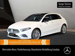 Weiß Gebraucht 2020 Mercedes A250 AMG Limousine | 29.890 € (Etwas zu teuer)