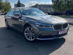 Grau Gebraucht 2016 BMW 750L Limousine | 21.000 €