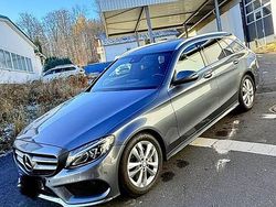 Grau Gebraucht 2016 Mercedes C180 AMG line Kombi | 15.990 € (Etwas zu teuer)