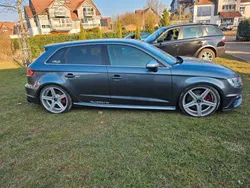 Grau Gebraucht 2016 Audi S3 Sport Limousine | 35.450 € (Teuer)