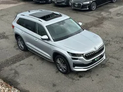 Brillantsilber metallic Gebraucht 2022 Skoda Kodiaq LAURIN & KLEMENT SUV | 32.600 € (Fairer Preis)