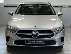 Iridiumsilber Gebraucht 2022 Mercedes A180 Limousine | 26.370 € (Fairer Preis)
