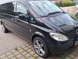 Schwarz Gebraucht 2010 Mercedes Vito Van / Kleinbus | 14.500 €