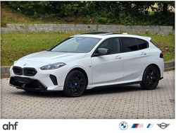 Alpinweiss iii Gebraucht 2024 BMW 135 Kleinwagen | 42.990 € (Teuer)