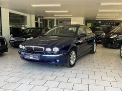 Blau Gebraucht 2003 Jaguar X-type Executive Limousine | 5.999 € (Etwas zu teuer)