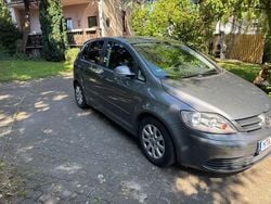 Grau Gebraucht 2007 VW Golf Plus Van / Kleinbus | 2.988 € (Fairer Preis)