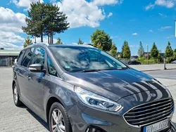 Grau Gebraucht 2020 Ford Galaxy Titanium Van / Kleinbus | 29.700 € (Fairer Preis)
