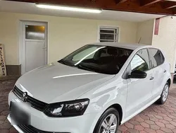Weiß Gebraucht 2014 VW Polo Trendline Kleinwagen | 6.300 € (Fairer Preis)