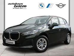 Grün Gebraucht 2022 BMW 218 Active Tourer Van / Kleinbus | 24.490 € (Guter Preis)