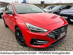 Rot Gebraucht 2024 Hyundai i30 GO! Limousine | 22.985 € (Fairer Preis)