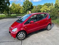 Rot Gebraucht 2002 Mercedes A190 Elegance Van / Kleinbus | 1.200 € (Superpreis)