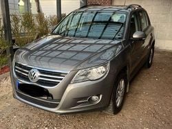 Grau Gebraucht 2010 VW Tiguan Team SUV | 4.299 € (Guter Preis)